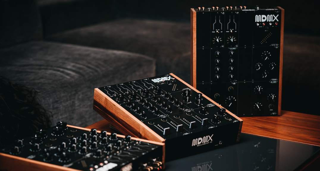 Menura Audio launches Kickstarter for modular DJ mixer image