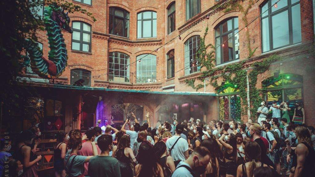 'A signal of recognition': New Berlin initiative gives young people €50 credit for cultural events, including clubs image