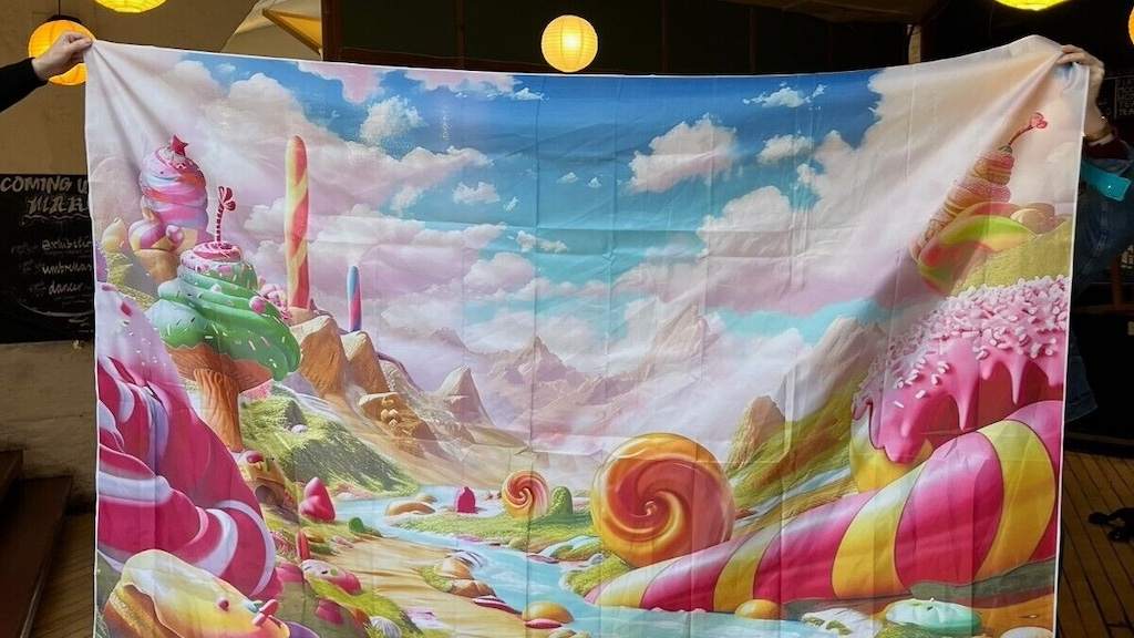 Glasgow record shop Monorail Music is auctioning discarded backdrops from viral Willy Wonka experience image
