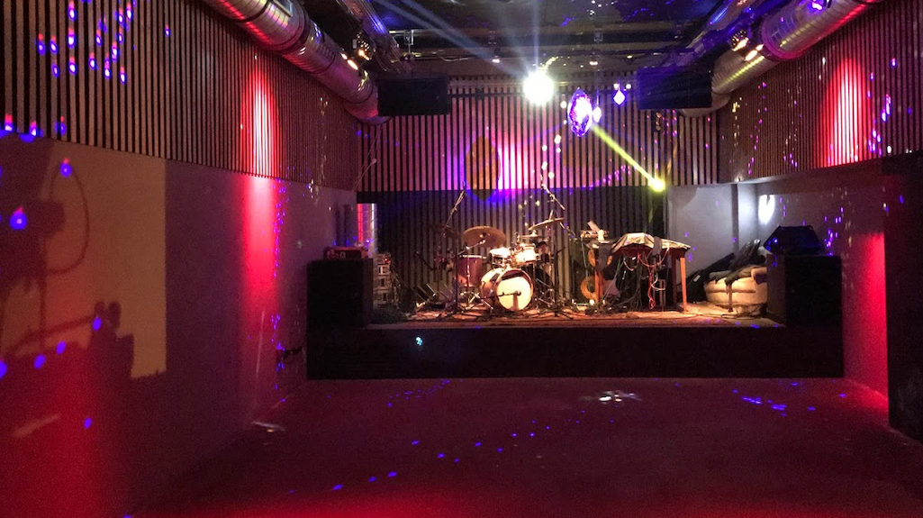 Berlin venue arkaoda temporarily closes basement following noise complaints image