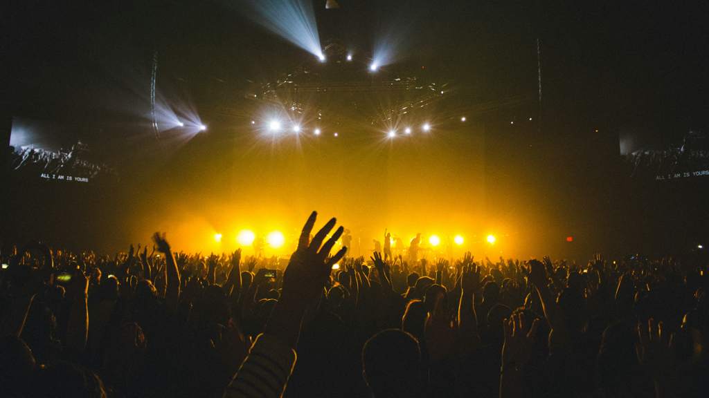 UK industry expert proposes £1 concert ticket levy to save grassroots music image