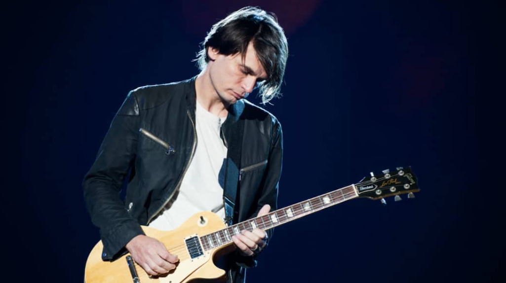 Radiohead guitarist Jonny Greenwood treated in intensive care · News ⟋ RA