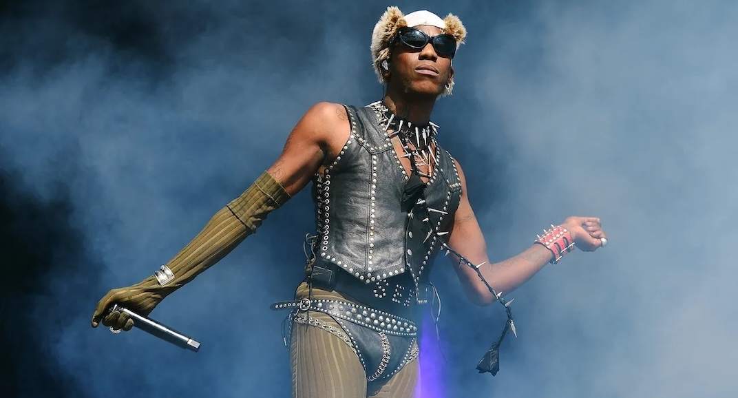 Yves Tumor responds after Swedish House Mafia fans boo him offstage: 'Corniest people I've ever seen' image