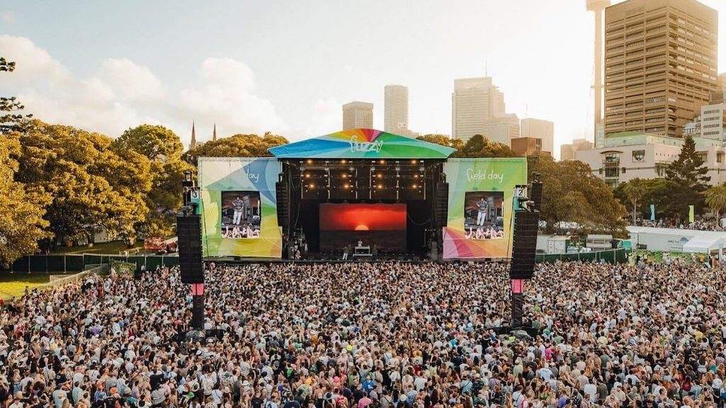 Il parlamentare australiano dei Verdi Slams NSW per il finanziamento di festival di proprietà di KKR