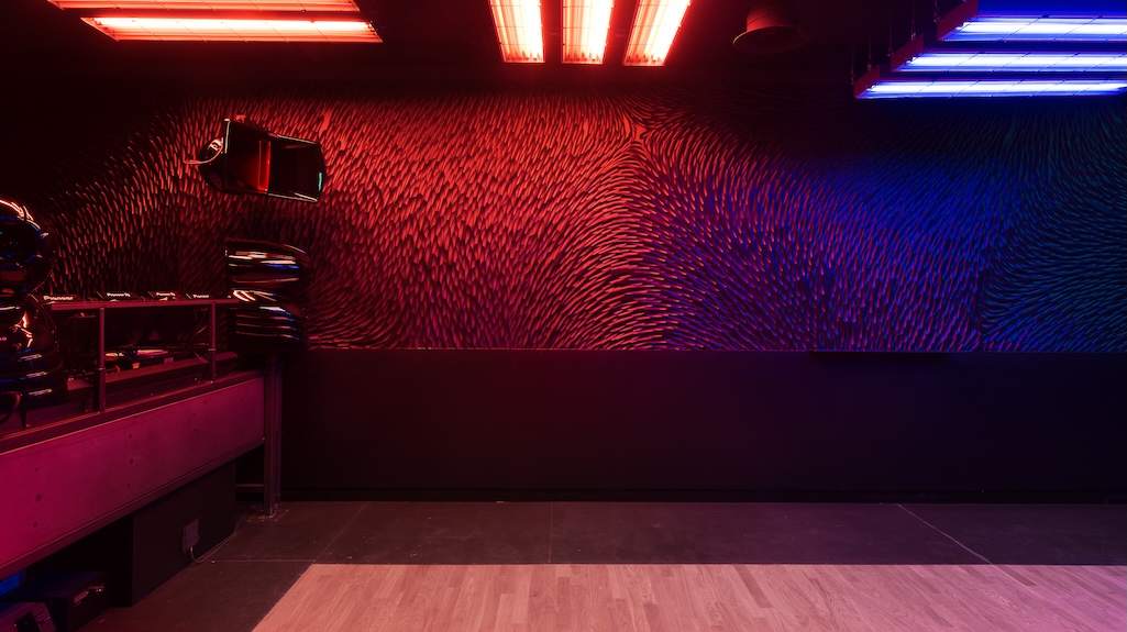 blitz club munich dress code The Blitz spirit is alive and thriving  Last week we welcomed an  incredible crowd of glamorous guests to celebrate the opening of Blitz: the  club that shaped the 80s. From fabulous