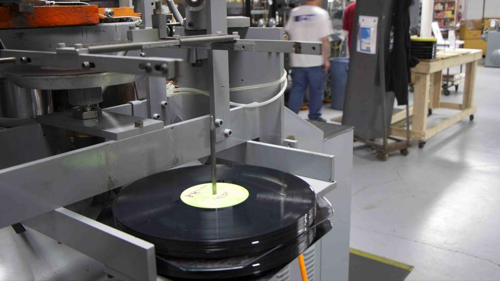 Suno unveils new vinyl pressing service image