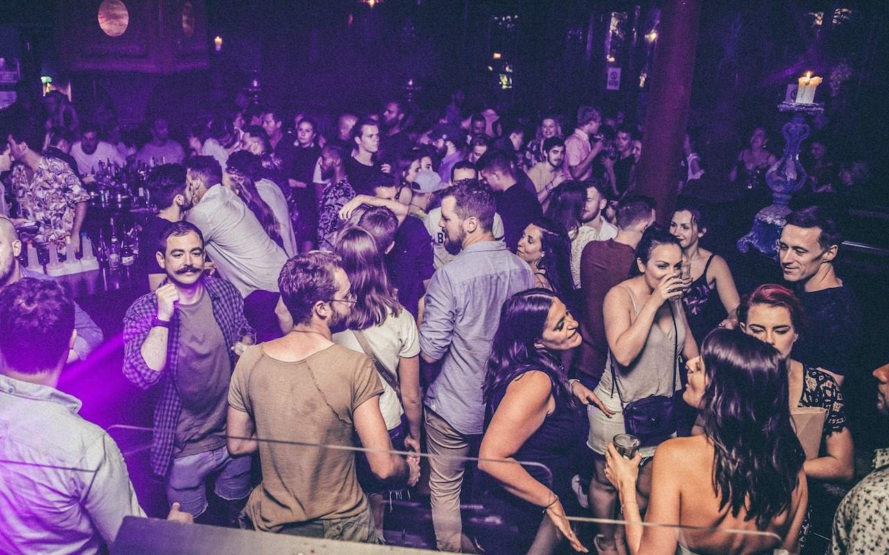 carlton club dress code Dress Code