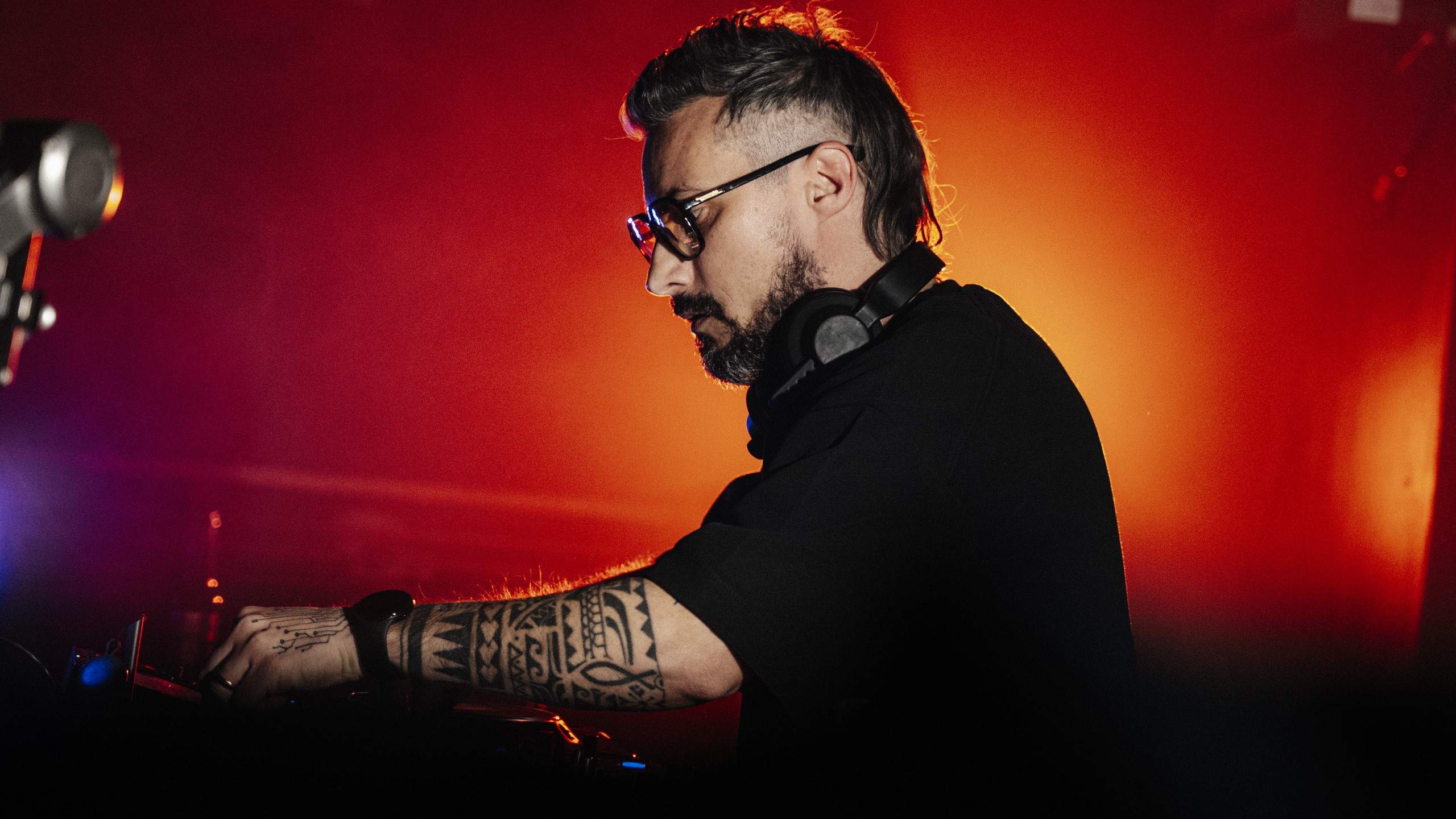 Alex Micca · Artist Profile