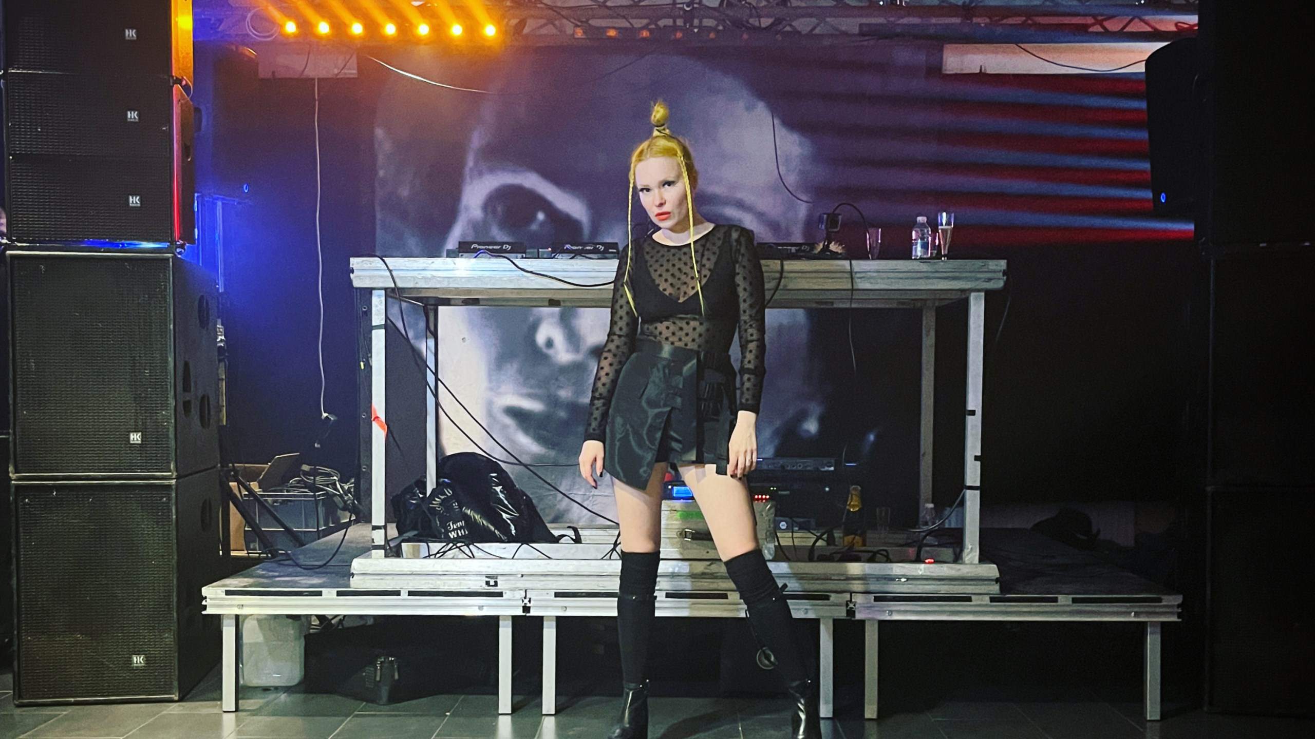 MERILIN · Artist Profile