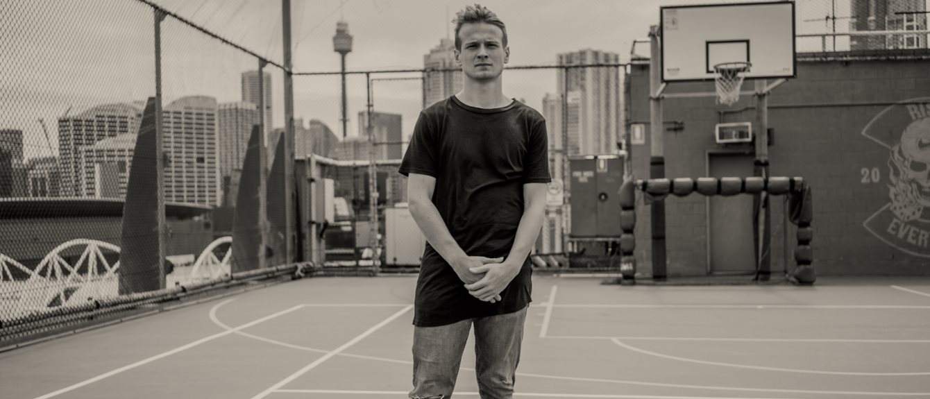 Nikoss · Artist Profile