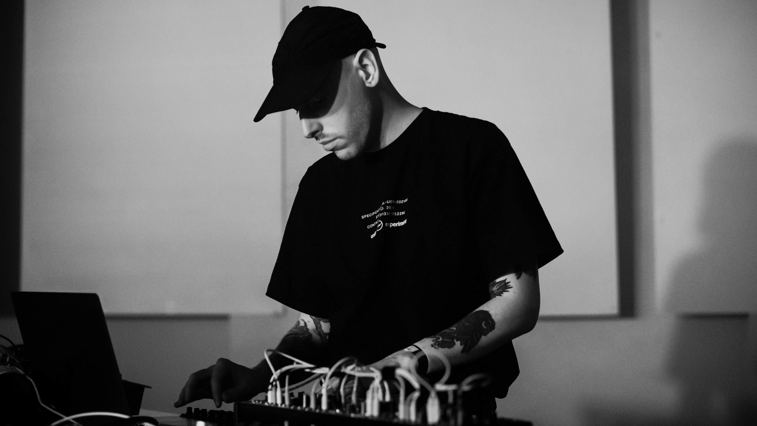 Edward Richards · Artist Profile