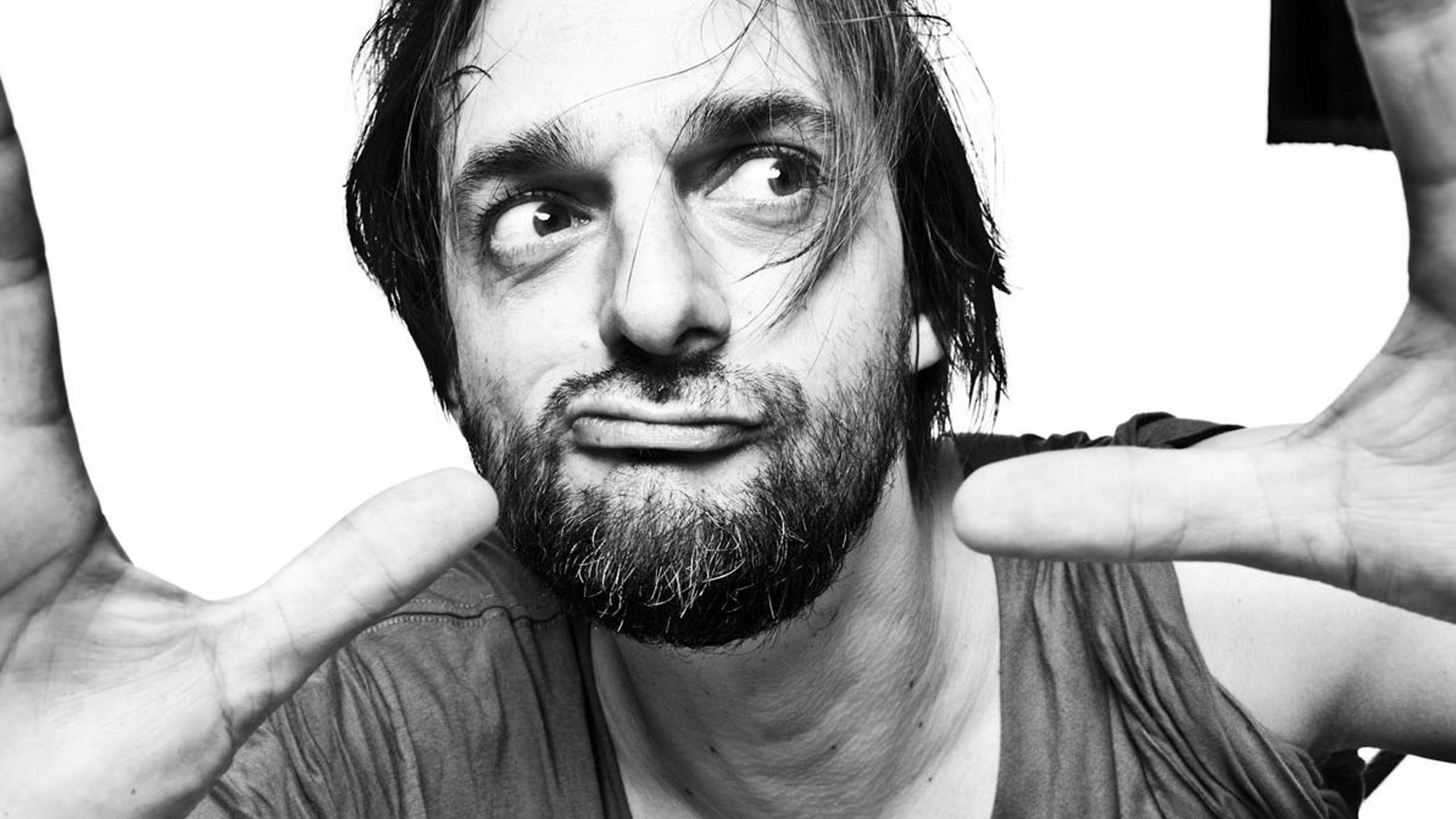 Ricardo Villalobos · Artist Profile