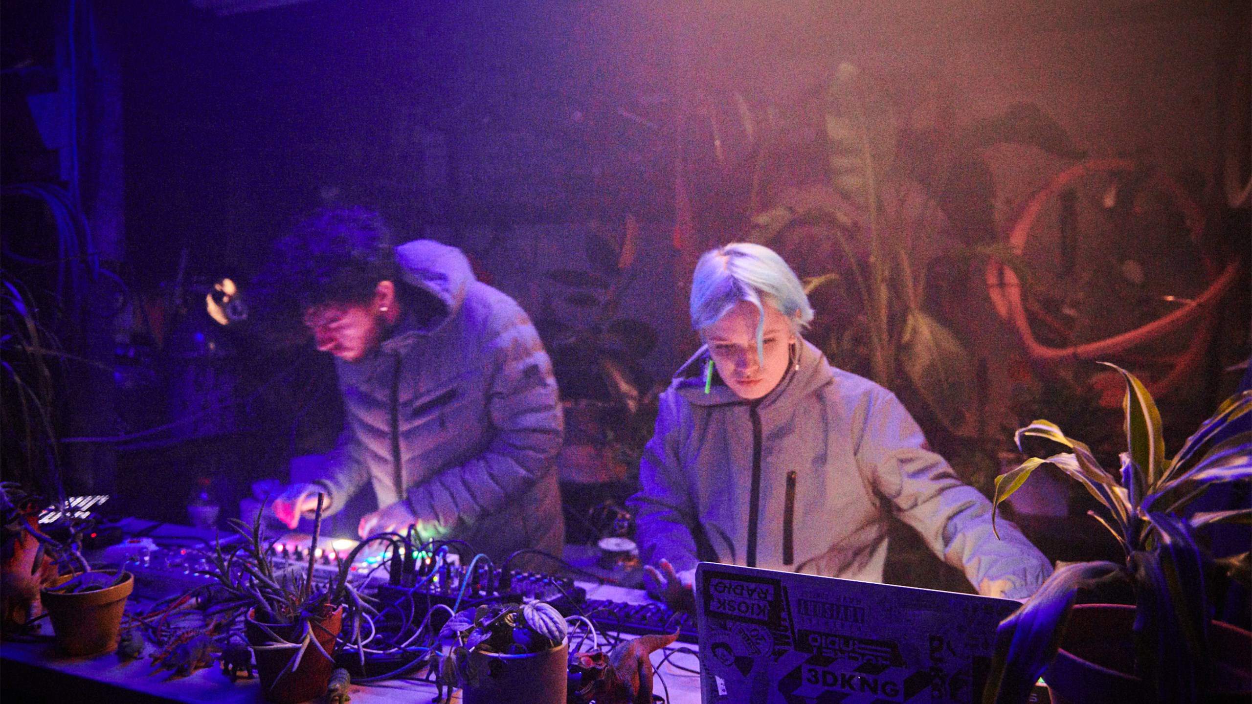 Sha Ru Artist Profile