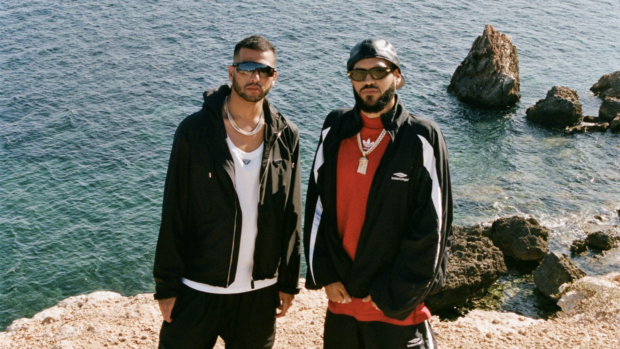 Cover image for The Martinez Brothers
