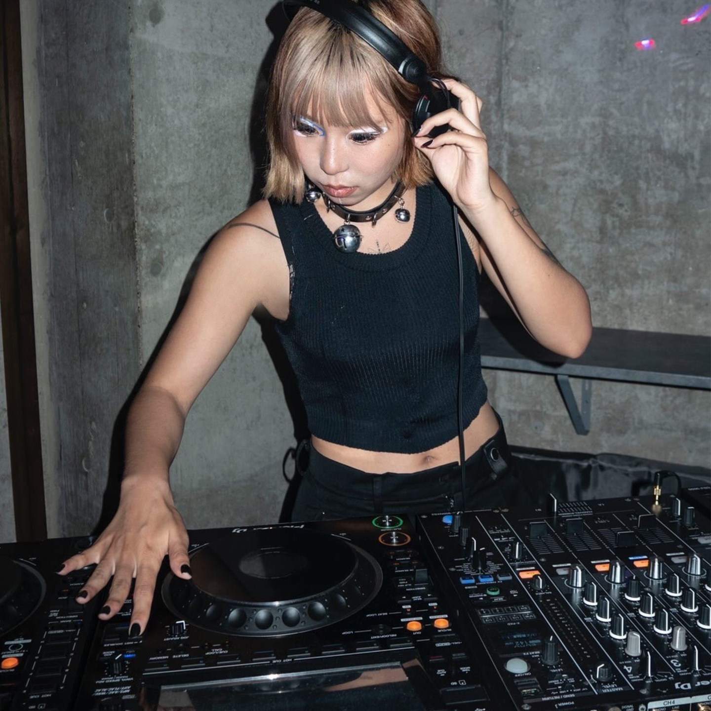 Lisa Mizuno · Artist Profile