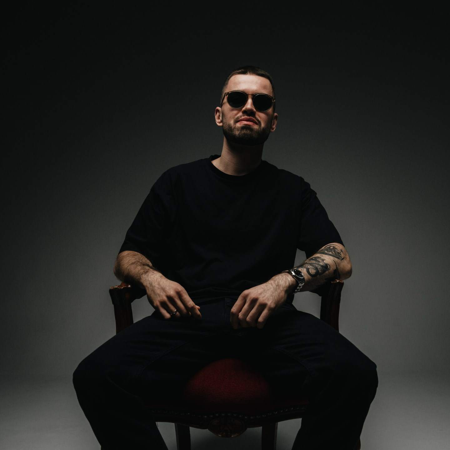 Tonino · Biography