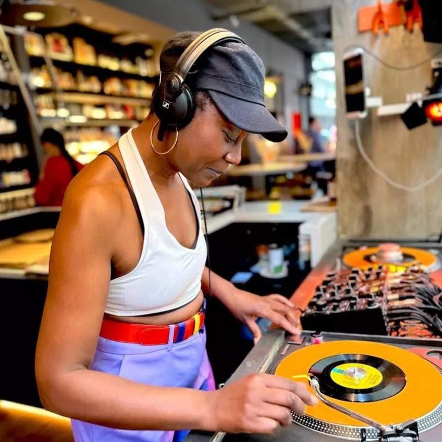 DJ MuMu · Biography