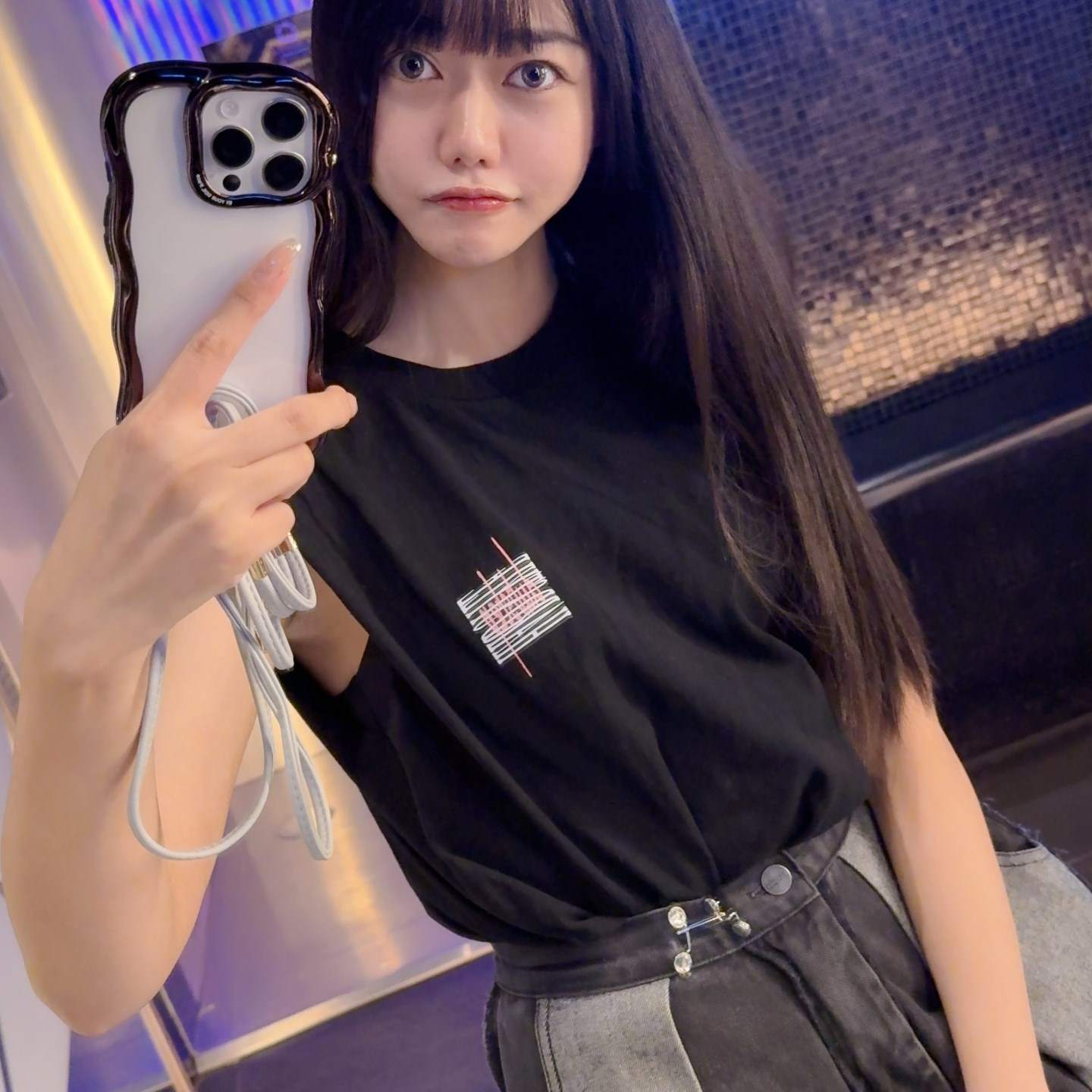 HiTOMi · Artist Profile