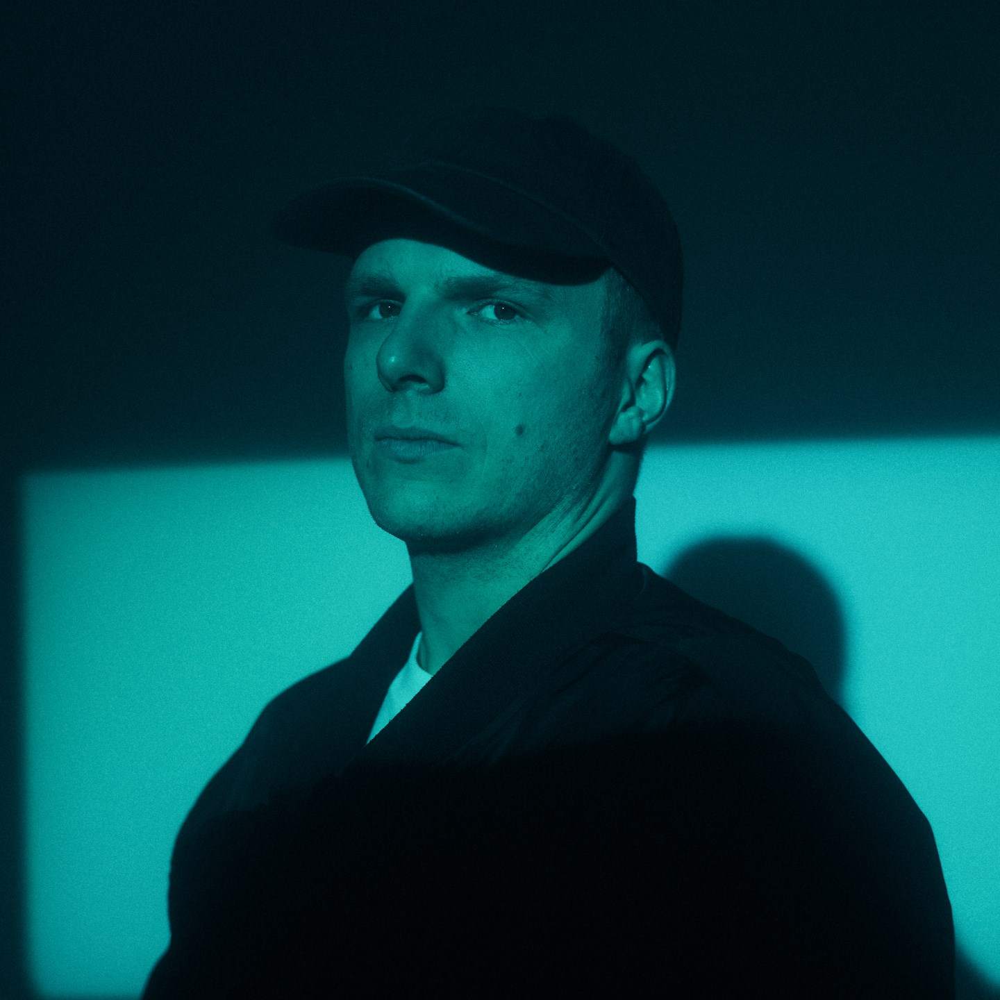 Kevin de Vries · Artist Profile