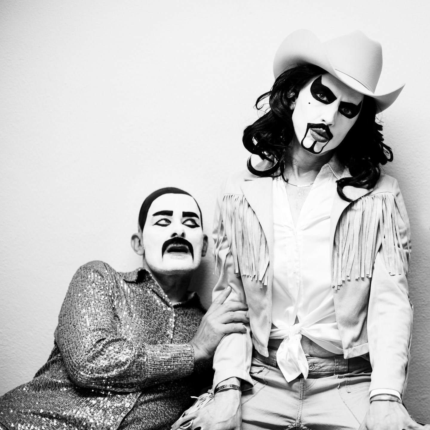 Birovning eshagi bilan sikilgani yaqindan olingan surat