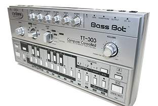 Cyclone Analogic - Bass Bot TT-303 · Tech Review ⟋ RA