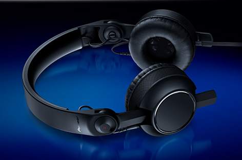 Pioneer hdj best sale c70 headphones