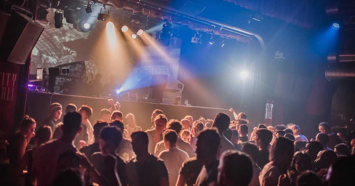 lux-l-tech-house-at-city-hall-barcelona