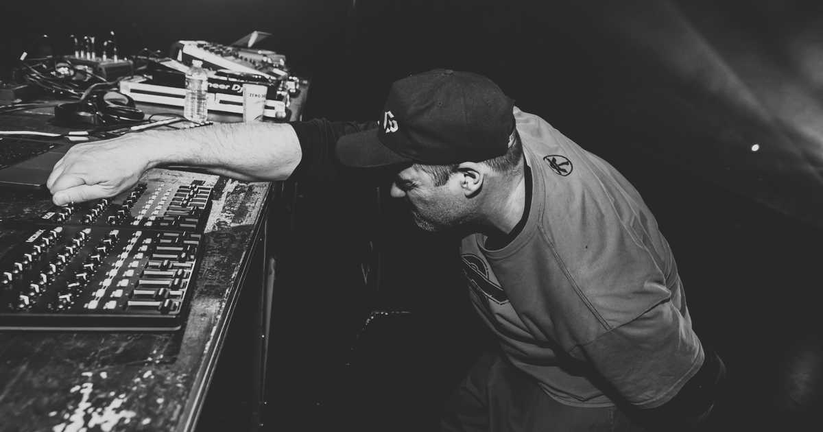 Darkmetaz x Liminal Space with 69DB (Spiral Tribe, London) [LIVE] at 宀 ...