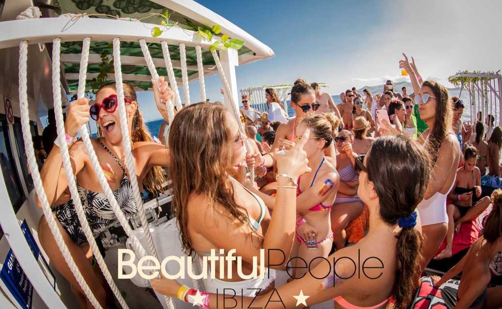 Beautiful People Ibiza Boat Party at Carrer La Punta 1, イビサ