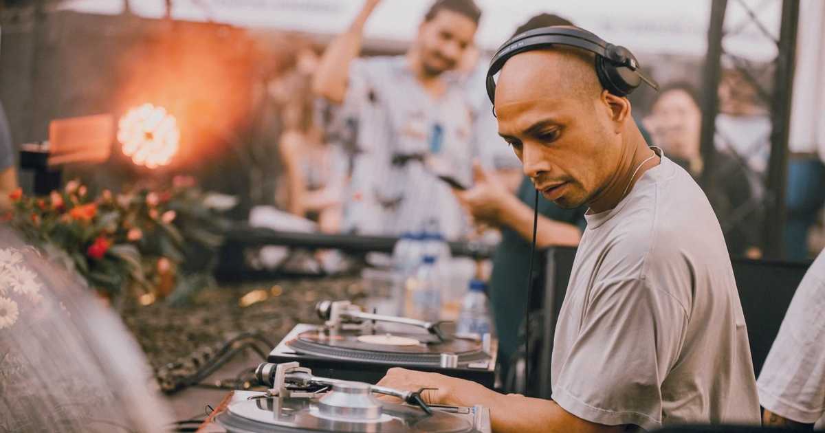 House of Ho with Binh (Time Passages, Berlin) + Mr. Ho (Klasse Wrecks ...